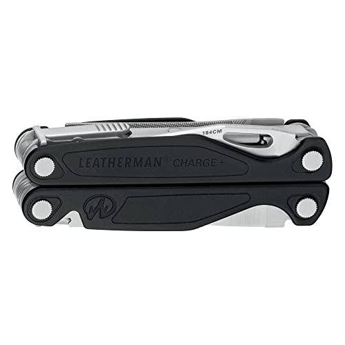 Leatherman Charge Plus - Multiherramienta con 19 utensilios, incluye navajas, alicates, sierra y destornillador, para acampar y pescar, hecha en EE.UU., en acero inoxidable con una funda de nylon