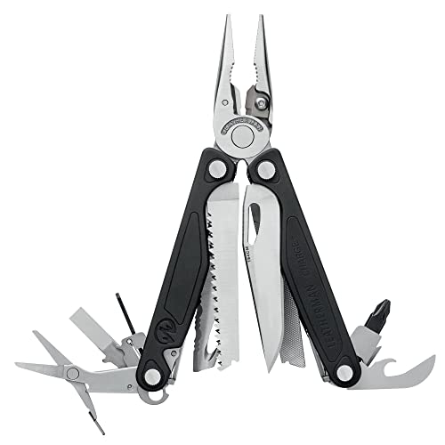 Leatherman Charge Plus - Multiherramienta con 19 utensilios, incluye navajas, alicates, sierra y destornillador, para acampar y pescar, hecha en EE.UU., en acero inoxidable con una funda de nylon