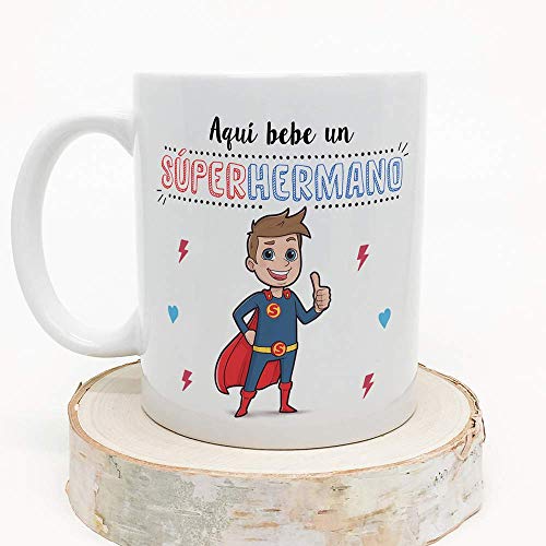 MUGFFINS Taza Hermano – Aquí Bebe un Super Hermano – Taza Desayuno/Idea Regalo Original/Cumpleaños de Hermanitos. Cerámica 350 mL