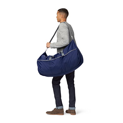 Amazon Basics - Bolsa grande de viaje/deporte (lona, 98 l), color azul marino