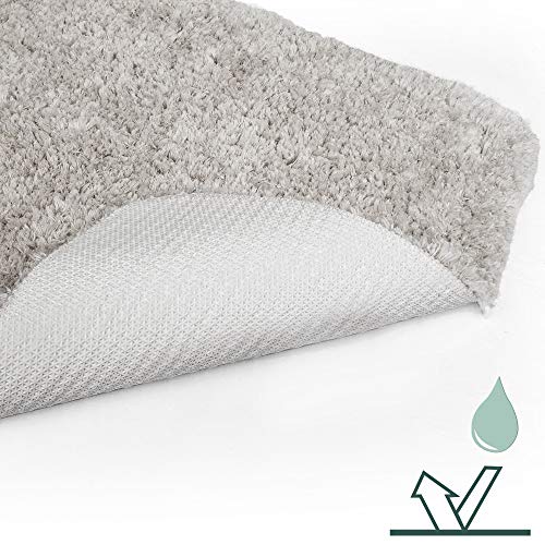 Beautissu BeauMare FL Alfombrilla Baño Antideslizante y Absorbente 80x50 cm – Alfombra Óptica Shaggy Adecuada para Suelo Radiante – Alfombrilla de Baño Gris Claro Mullida para Ducha, Bañera e Inodoro