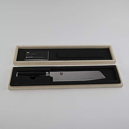 Kai Shun Premier Tim Mälzer | Minamo Santoku | TMM-0702 | Cuchillo Santoku japonés ultrarafilado, acero de Damasco + piedra de afilar Kai AP-0316