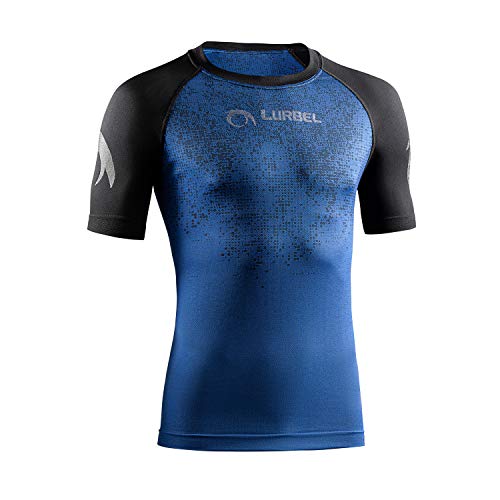 LURBEL Samba Pixel, Camiseta técnica, Camiseta de Correr, Camiseta Trail Running, Camiseta Transpirable y Anti-Olor. Camiseta para Hombre (Azul Royal - Negro, PEQUEÑA - S)