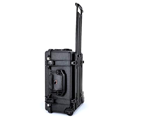 PELI 1560LFC Maletín de viaje resistente con funda desmontable para el ordenador portátil, IP67 impermeable al agua/polvo, 44L de capacidad, fabricado en EE.UU., con espuma personalizable, color negro