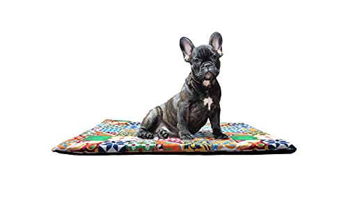 TIENDA EURASIA® Cama para Perros - Colchoneta Acolchada Rellena de Fibra Hueca Siliconada - Tela Loneta Lavable - Ideal para Perros y Gatos - Fabricadas en España (M - 65x90x4cm, Estampado Hidraulico)