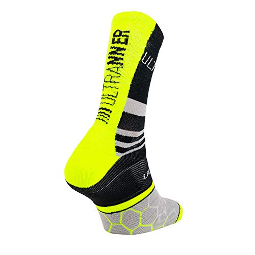 ULTRANNER - ENOS | Calcetines para Trail Running Hombre y Mujer Largos - Calcetines Coolmax Antiampollas Semi-Compresivos - Calcetín con Resistencia - Color Amarillo Talla 37 a 39