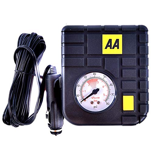 AA AA5007 - Compresor para Hinchar Neumáticos, 12 V, Compacto, para Todo Tipo de Vehículos, Medición en PSI, Bar, KPA, de 0 a 80 PSI, Incluye Adaptadores