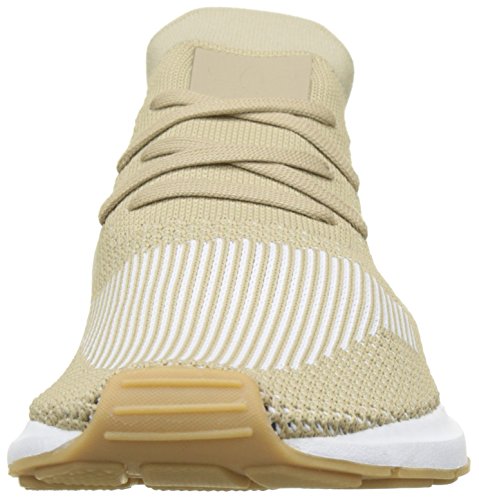 adidas Swift Run PK, Zapatillas de Gimnasia Hombre, Marrón (Raw Gold S18/off White/FTWR White), 44 EU