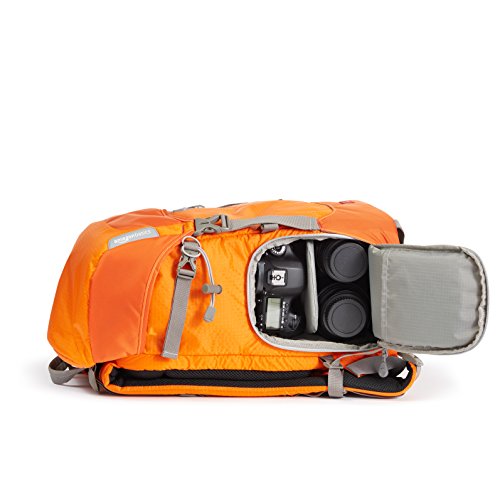 Amazon Basics - Mochila para cámara, para senderistas - Naranja