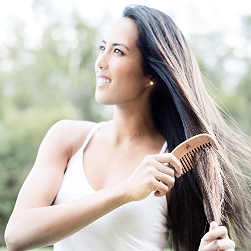 Cepillo de pelo de cerdas de jabalí MUY SUAVE con Peine de Madera. Hace que tu Cabello Sea Brillante y Sedoso con Esfuerzo Dedicado. Este Cepillo no Atraviesa el Cabello Fácilmente. No Antiestático