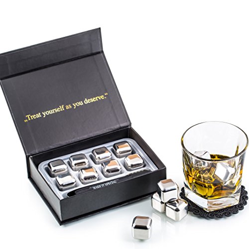 Exclusivo Whisky Piedras Set de Regalo de Acero Inoxidable - Alta Tecnología de Refrigeración - Whisky Stones Gift Set - 8 Reutilizables Cubitos de Hielo para Whisky con Posavasos + Pinzas by Amerigo