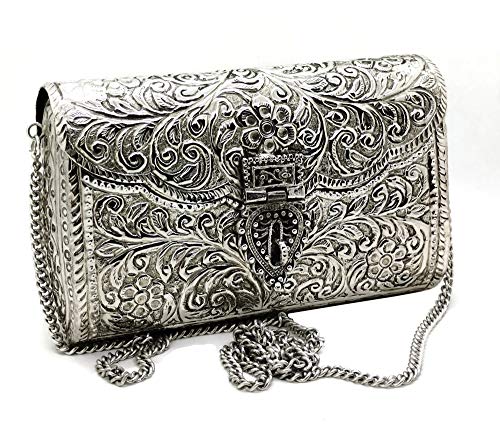 Gauri Bolso de metal de latón Monedero de estilo vintage Monedero de latón Embrague antiguo Embrague étnico Bolso de mano de metal hecho a mano para mujer (Plateado)