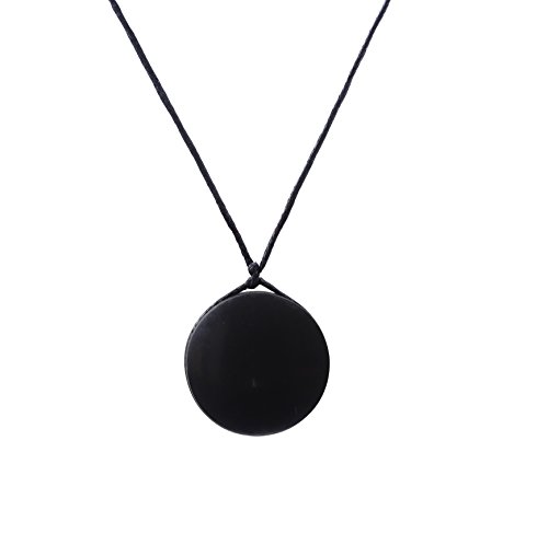 Heka Naturals Collar de Shungite con Colgante Diseño Fortuna Hecho de Piedra Shungit | Joyería de Shungita Moderna, Usada para Equilibrar Chakras y Energía | Fortuna