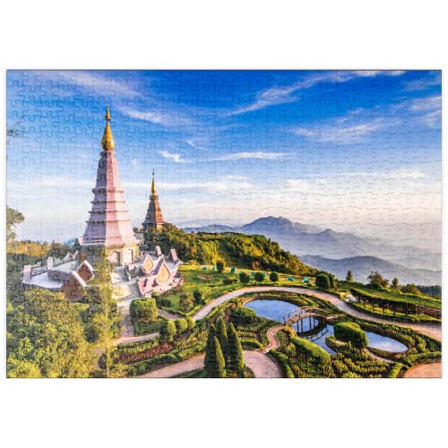 Paisaje con Dos Pagodas En La Cima De La Montaña Inthanon, Chiang MAI, Tailandia - Premium 500 Piezas Puzzles - Colección Especial MyPuzzle de Puzzle Galaxy