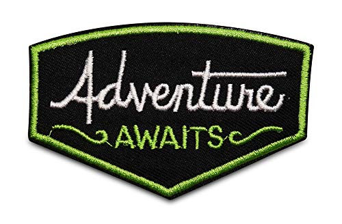 Finally Home Parche termoadhesivo de Adventure Awaits, con diseño de la aventura en la aventura