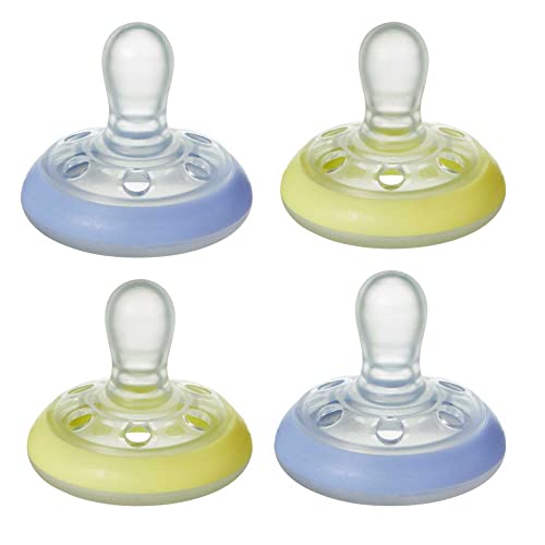 Tommee Tippee Chupete con Forma de Pecho Night, Textura Similar a la Piel, Diseño Anatómico Simétrico, 0-6 Meses, Set de 4